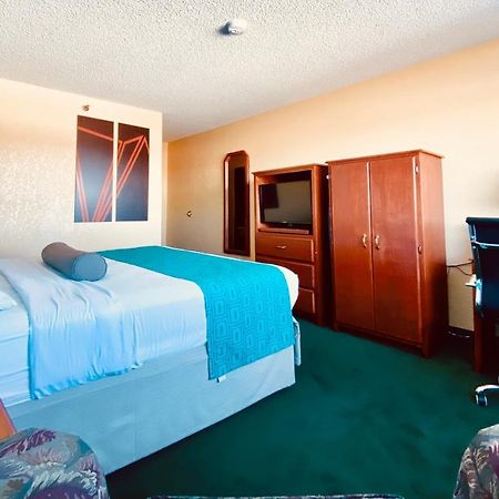 Howard Johnson By Wyndham Denver West Wheat Ridge Dış mekan fotoğraf