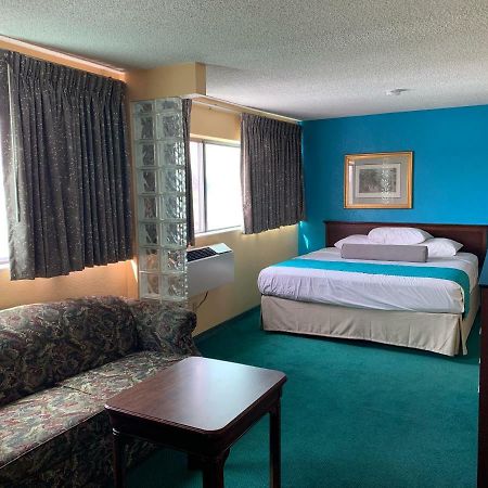 Howard Johnson By Wyndham Denver West Wheat Ridge Dış mekan fotoğraf