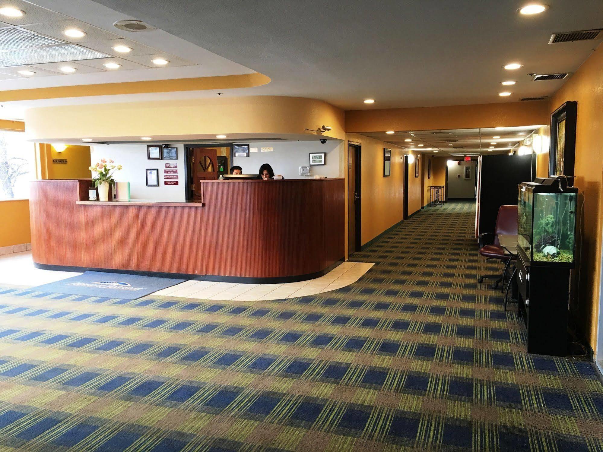 Howard Johnson By Wyndham Denver West Wheat Ridge Dış mekan fotoğraf