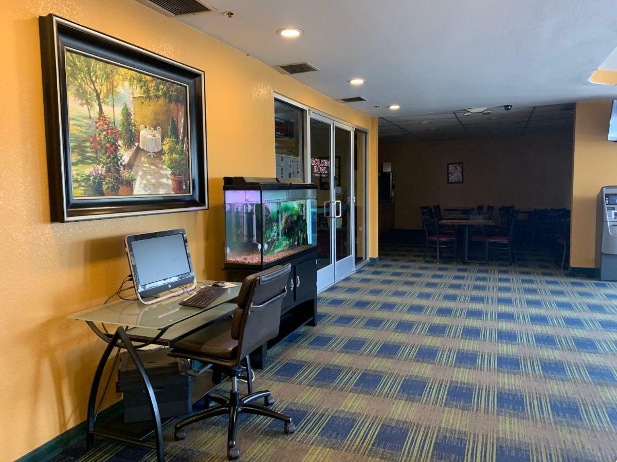 Howard Johnson By Wyndham Denver West Wheat Ridge Dış mekan fotoğraf