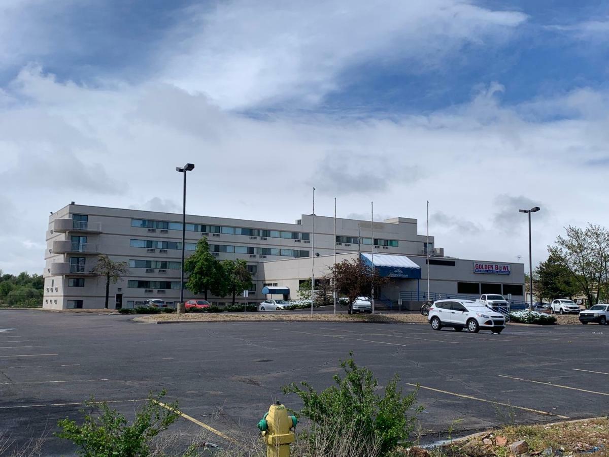 Howard Johnson By Wyndham Denver West Wheat Ridge Dış mekan fotoğraf